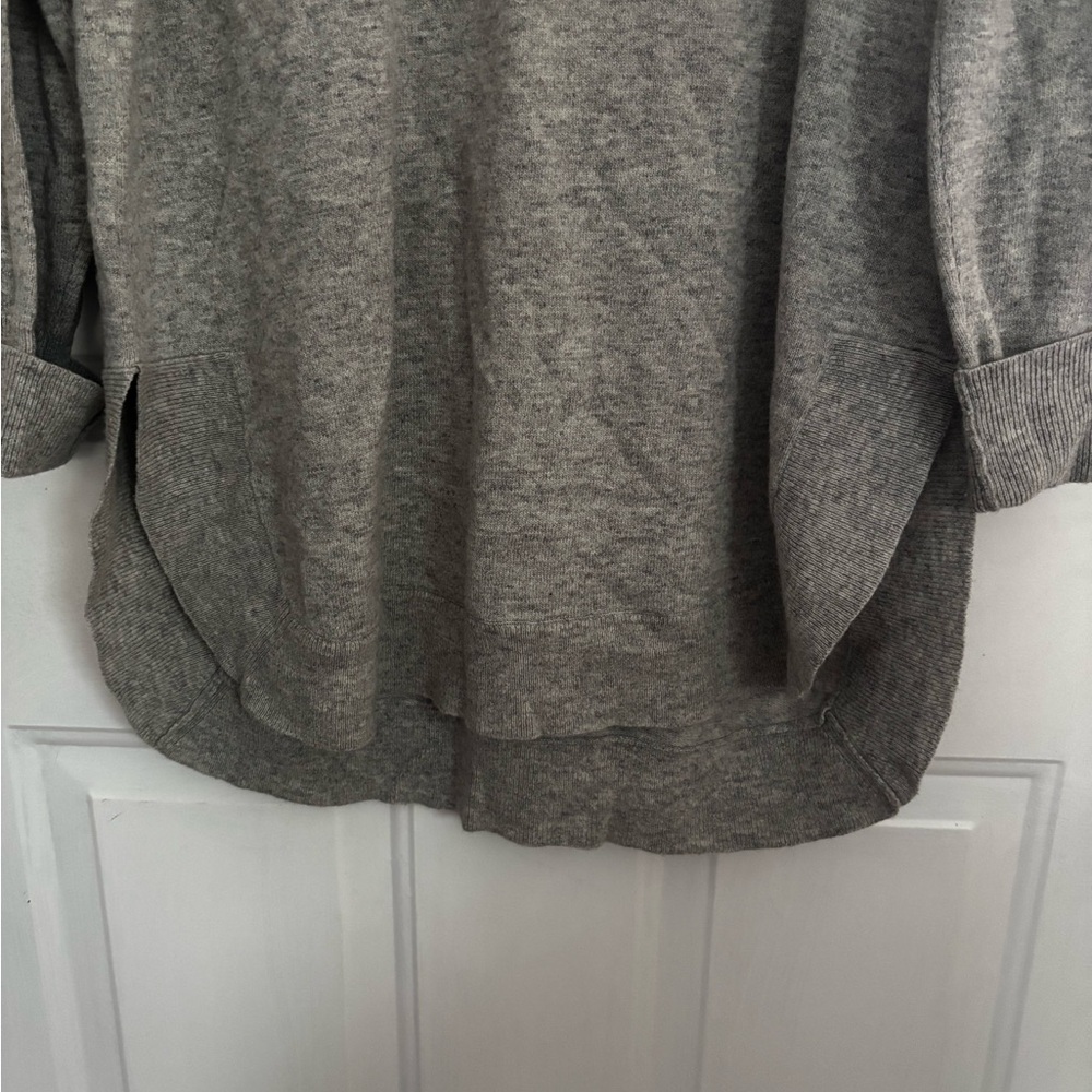 J.Crew Gray Merino Wool Blend Sweater Crewneck Lightweight Size M - Picture 6 of 10